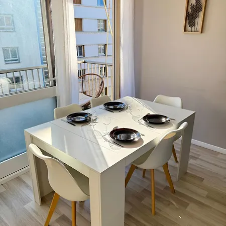 Le Victoria I Balcon & Garage, Plein-centre Aix-les-Bains